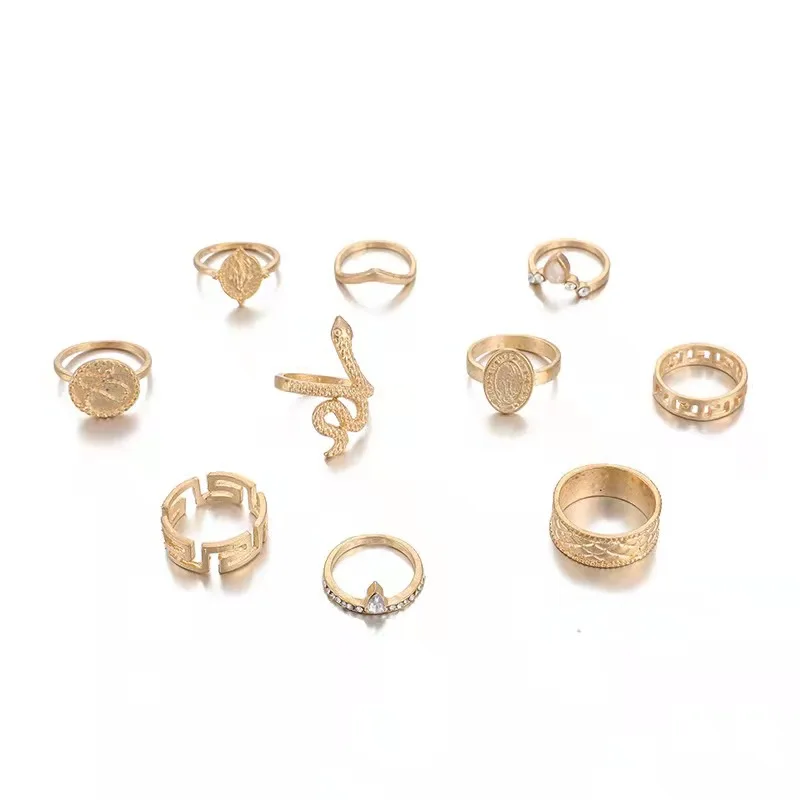 

Boho Vintage Gold Star Knuckle Rings For Women BOHO Crystal Star Crescent Geometric Female Finger Rings Set Jewelry 2020