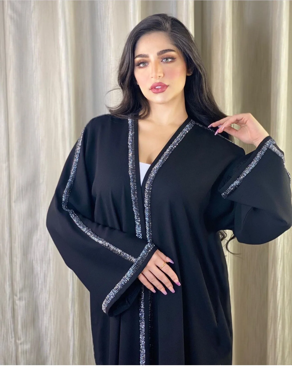 

Muslim Fashion Robe Abaya Middle East Hijab Handmade Beaded High Class Black Cardigan Arab Abayas for Women Moroccan Kaftan 2021