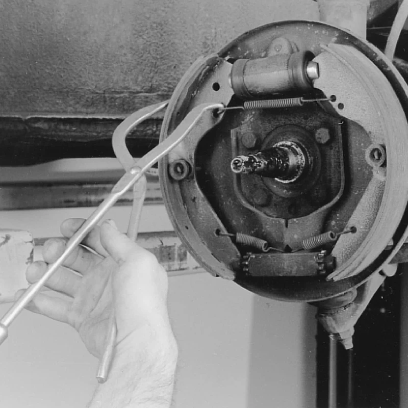 Инструмент для ремонта и регулировки автомобильного тормоза | Автомобили