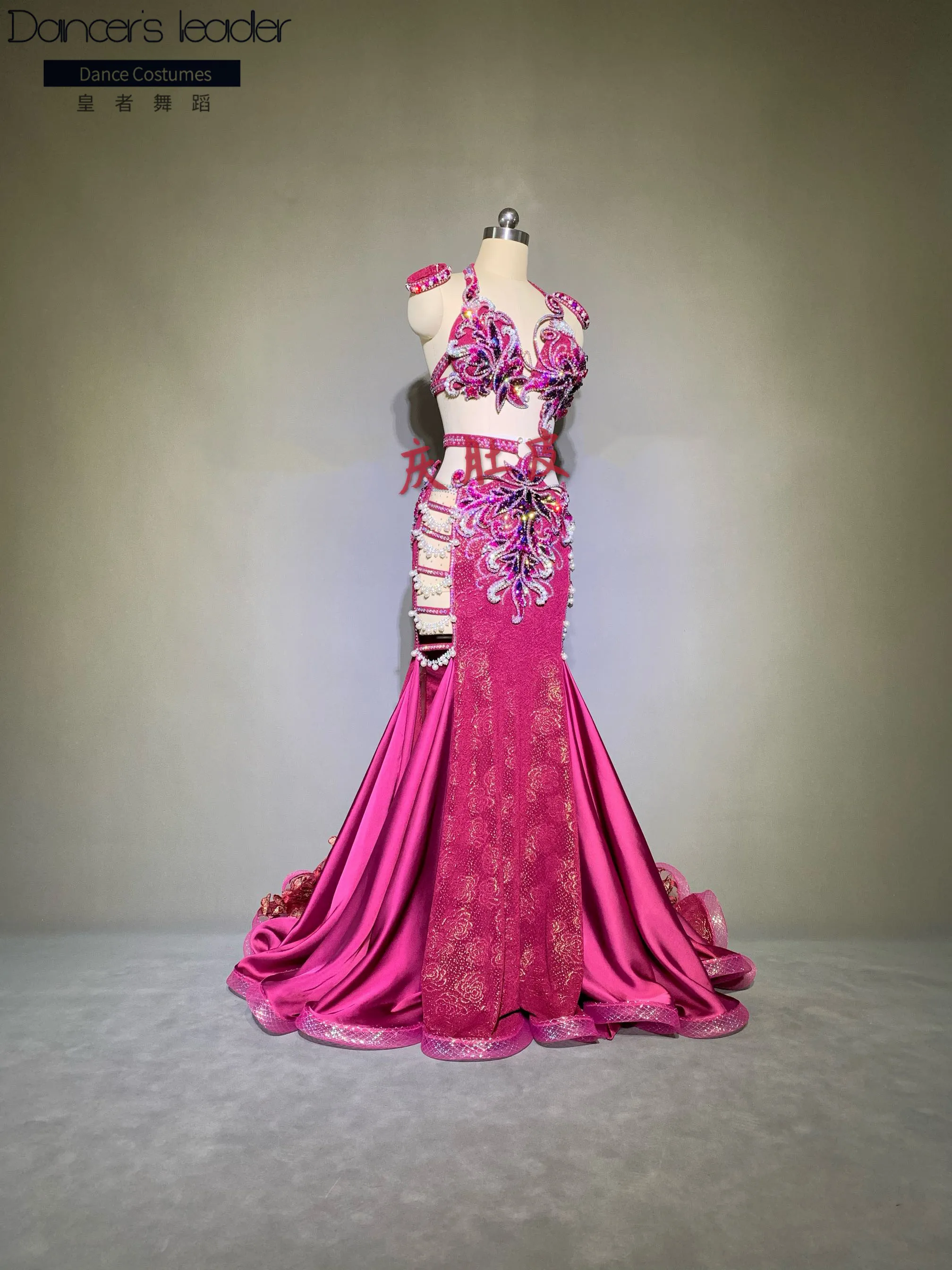 Custom size 2020 women's new belly dance suit rhinestone bra + high-definition sexy bag hip big swing skirt show costume rose