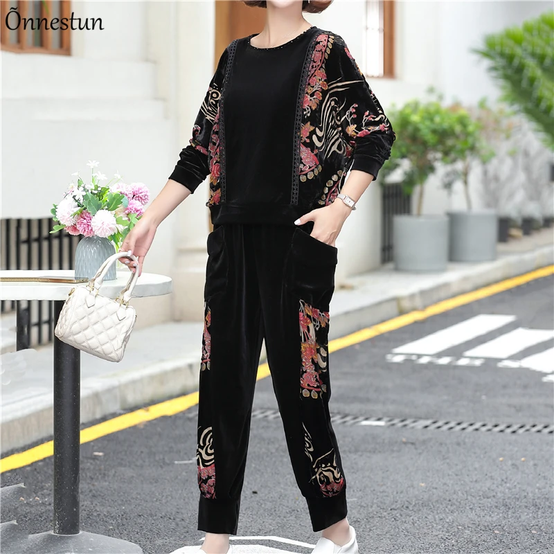 

Suit Female Autumn Women's Clothing 2021 Long Sleeve Embroidery Woman Set Velvet Top + Pant Two Piece Set Women
