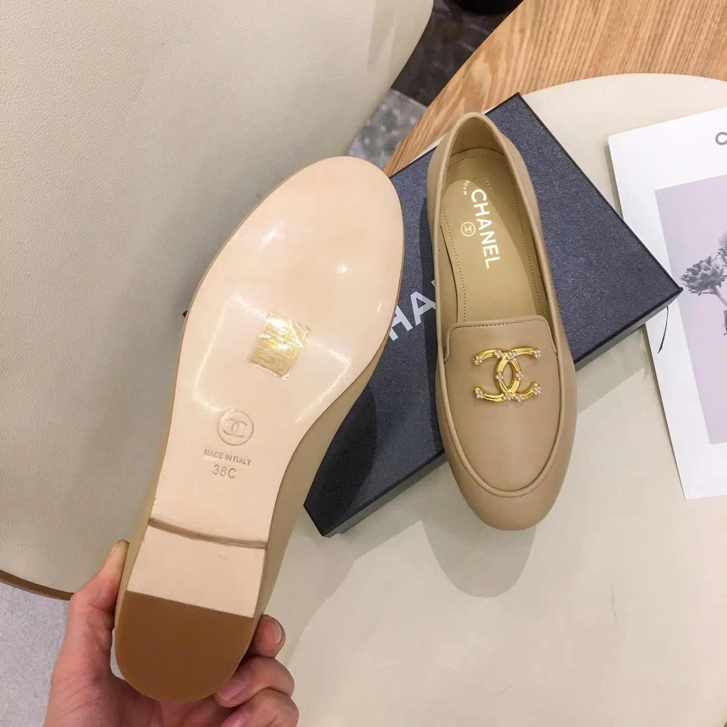 

2021 new high quality luxury brand CC15 designer fashion ladies shoes ladies casual shoes comfortable sports shoes