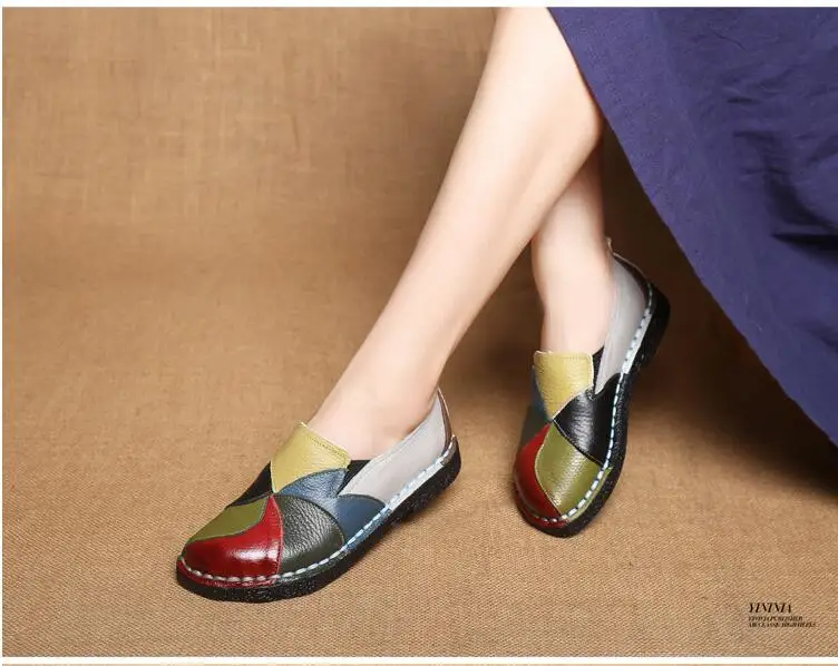 2021 autumn new large size women's shoes color matching retro flat-heeled soft-soled comfortable casual leather shoes middle-age