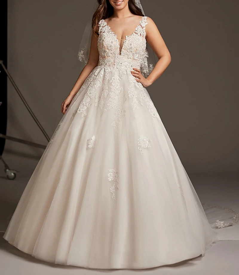 

Plus Size A-Line Lace Appliqued Wedding Dresses Light Large Size Champagne Bridal Gowns