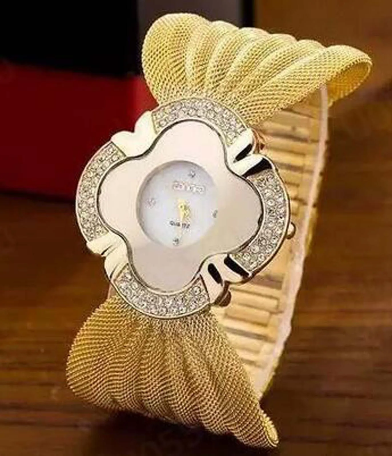 

Luxury Bracelet Watch Bright Diamond Butterfly Mesh Belt Ladies Quartz Watch Women Watches Fashion Ladies Quartz Watch Relogio
