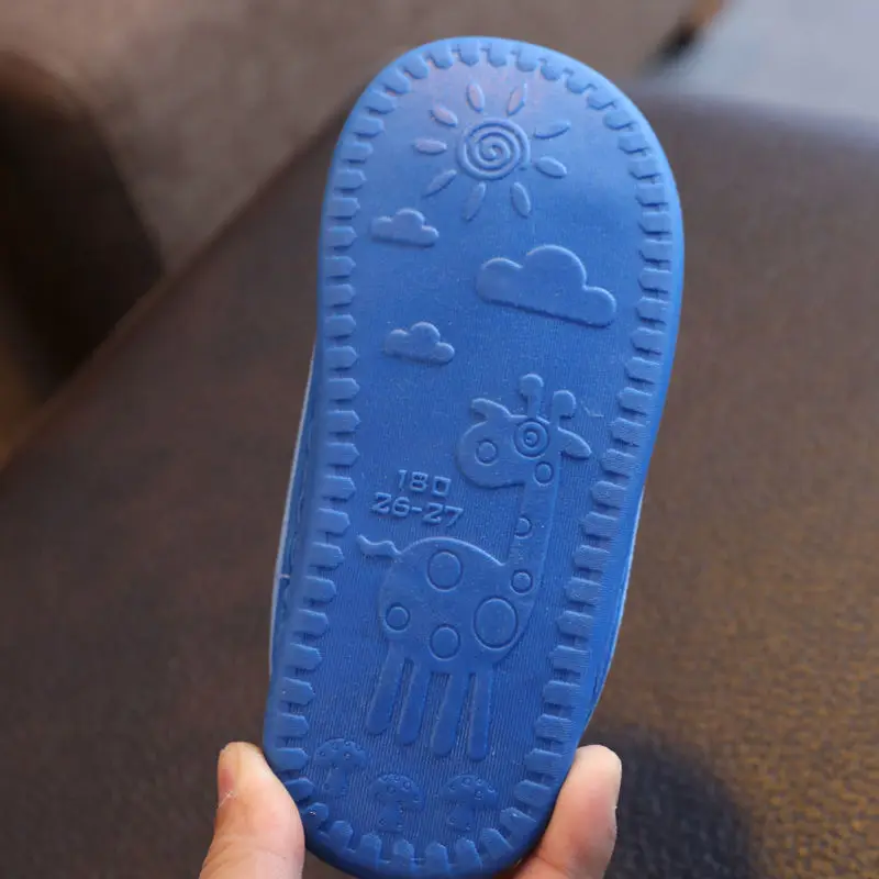 Зимняя детская теплая обувь с покемоном Пикачу модная Милая мультяшная для