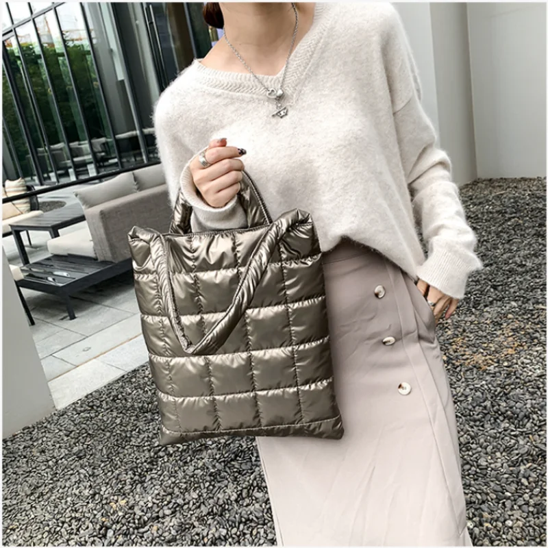 

Winter Soft Bag Large Capacity Women Space Bag High Quality Down Fabric Shoulder Bags for Women Plaid Tote Bags Fashion Handbags