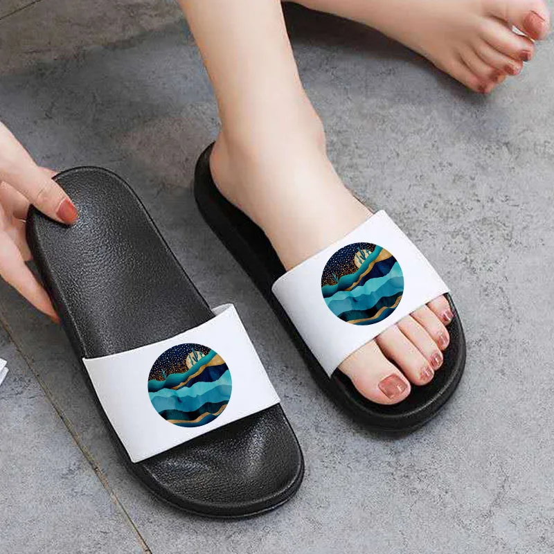 Beautiful starry sky Print Women Non-slip Slippers Home Indoors Slippers Bathroom Flip Flops Beach Sandals Summer Slippers