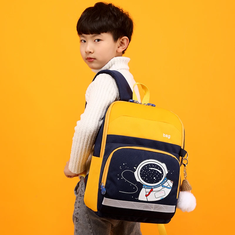 2020 New Arrival Children Space Walk Schoolbag Kids Boys Girls  Primary School Backpack Bag orthopedic satchel;Mochila Infantil