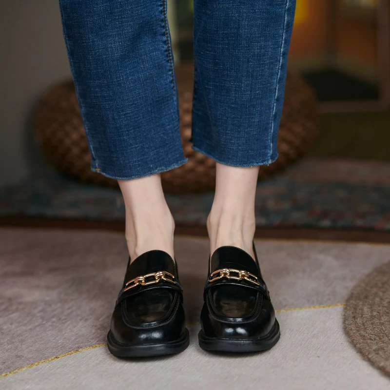

2021 autumn flat casual loafers retro easy to wear all-match single shoes