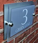 Современная стильная табличка со стеклянным эффектом, акриловая табличка с номером двери, уличная табличка с именем