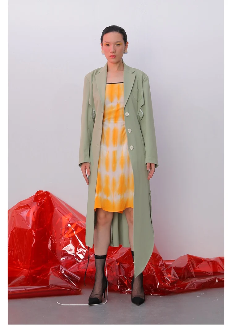 IRINAL02 FW коллекция выдалбливают Асимметричный длинный плащ для женщин