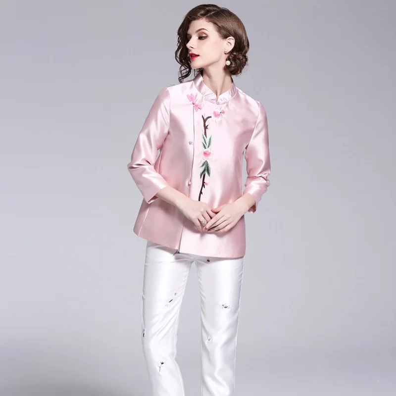 

Высококачественная брендовая одежда размера плюс, новые куртки, пальто, коллекция: осень модные женские туфли с цветочной вышивкой с длинны...