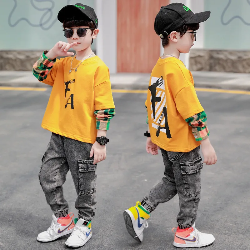 

Kids boys sports suit stitching hedging sweater coat + pants 2pcs sets new spring / autumn big virgin suit
