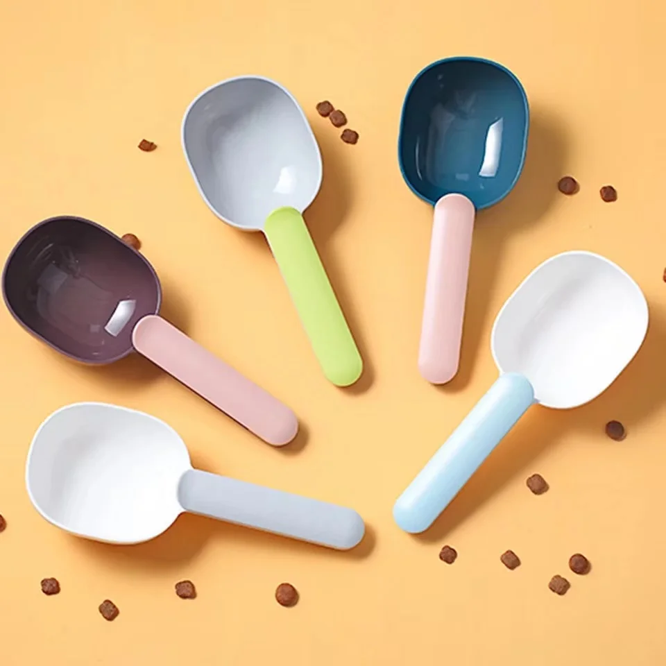 

Multifunctional Dog Food Cat Food Shovel Spoon, Feeding Spoon Sealed Bag Clip Creative Measuring Cup Curved Design Easy To Clean