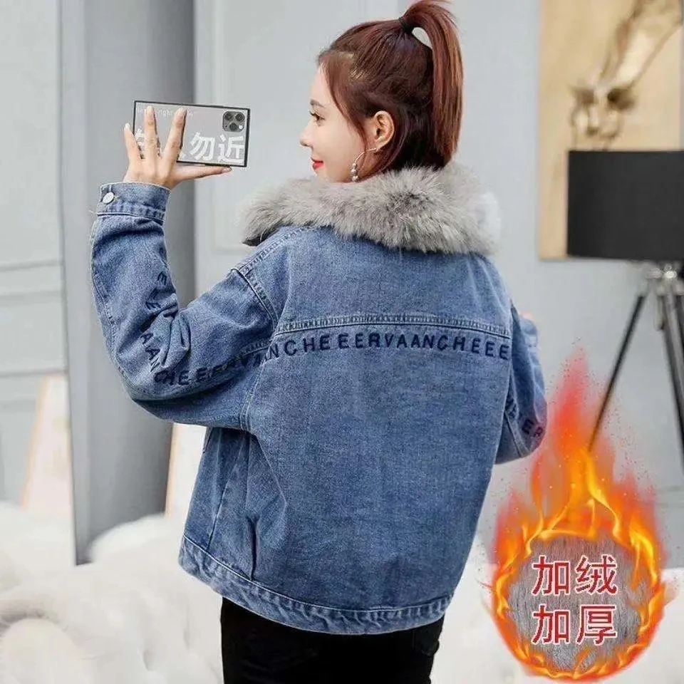 Женская утепленная джинсовая куртка Повседневная укороченная из джинсовой