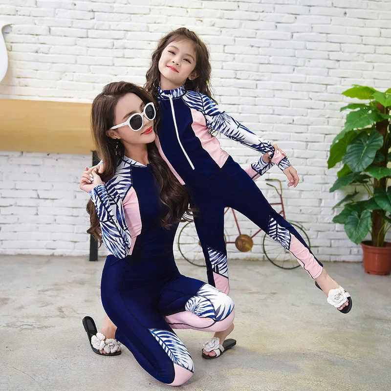 

2021Lycra Diving Suit Mother Daughter One Piece Rash Guard Women Girls Quick Dry Long Sleeve Beach Surf Suit Family UPF 50+