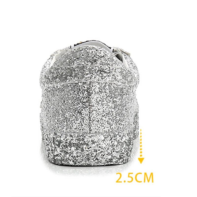 Кроссовки женские на платформе блестящие с красивым движением дышащие