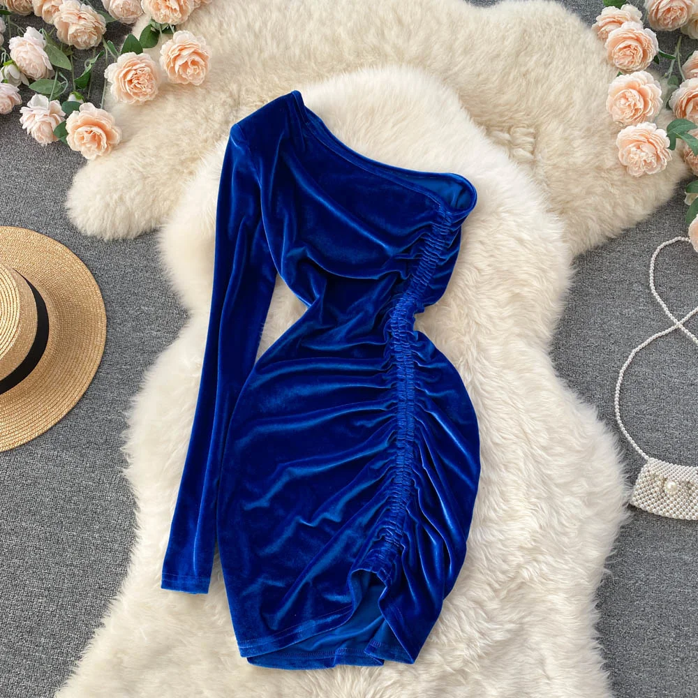 

Sexy One Shoulder Long Sleeve Bodycon Mini Dress Women Fashion Streetwear Solid Slim Folds Ruched Club Party Velvet Dress Outfit