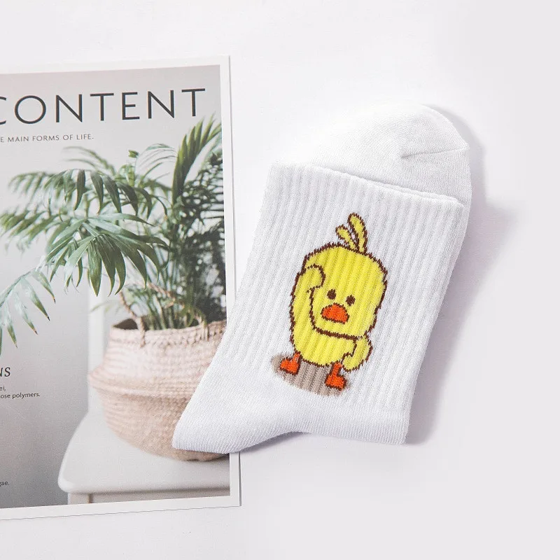 Модные милые женские короткие носки с героями мультфильмов, Harajuku, с изображением маленькой желтой утки, корейские хлопковые хипстерские забавные женские носки для скейтборда