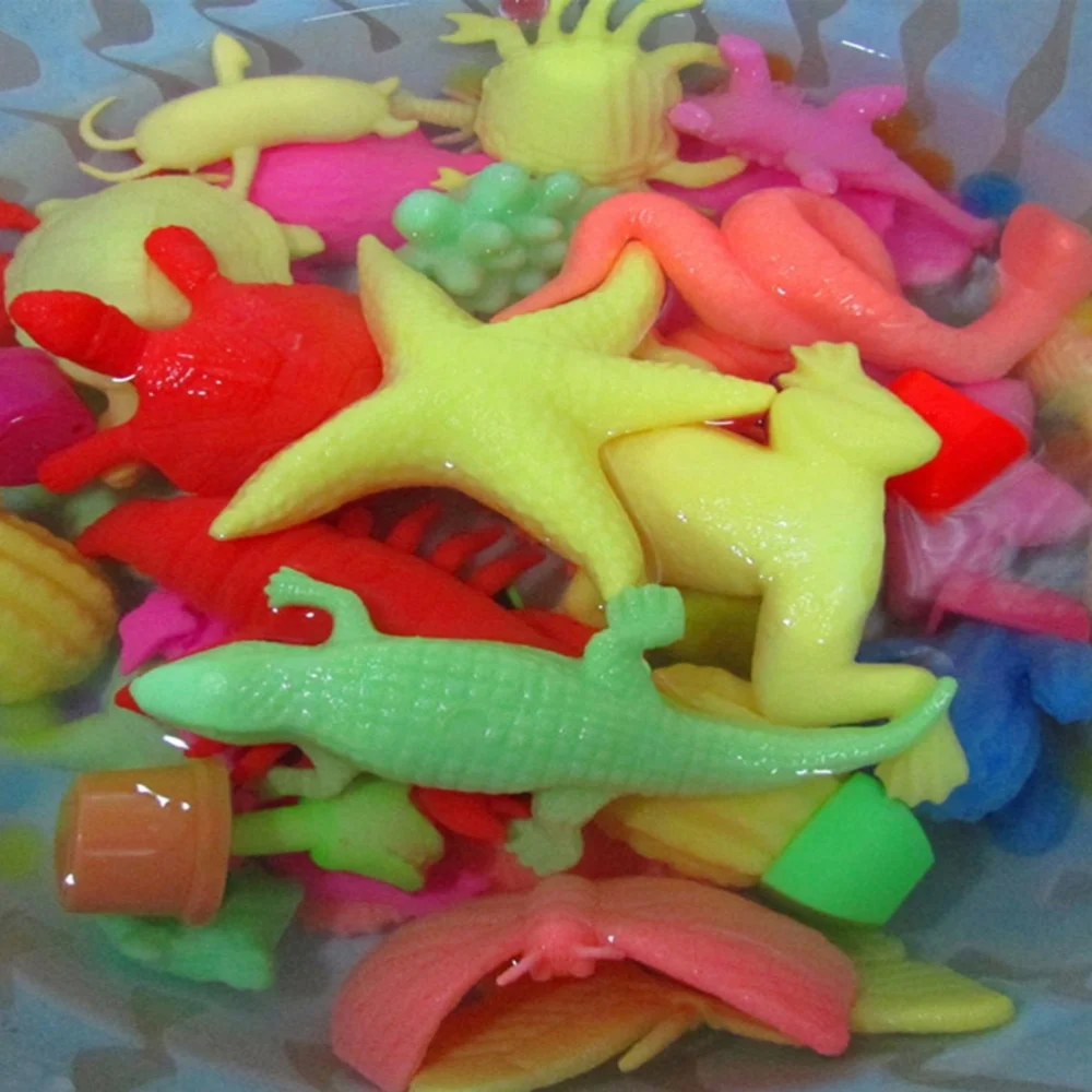 

24pcs Marine Animals Shaped Toys Wate Bibulous Grow Inflation (Random)