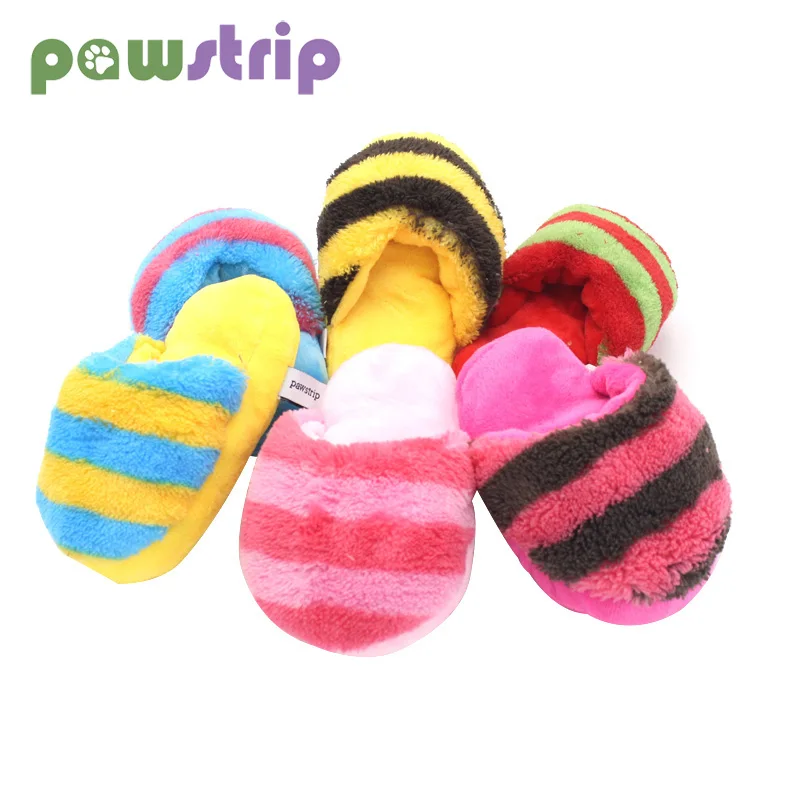 

1pc Pet Dog Toys Squeak Plush Toys for Dogs Slipper Shape Dog Chew Toy Soft Plush Puppy Sound Interactive Play Toy Pet Supplies