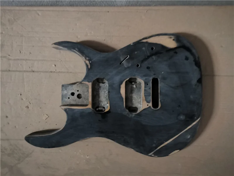 

Afanti Music DIY guitar DIY Electric guitar body (MW-428)
