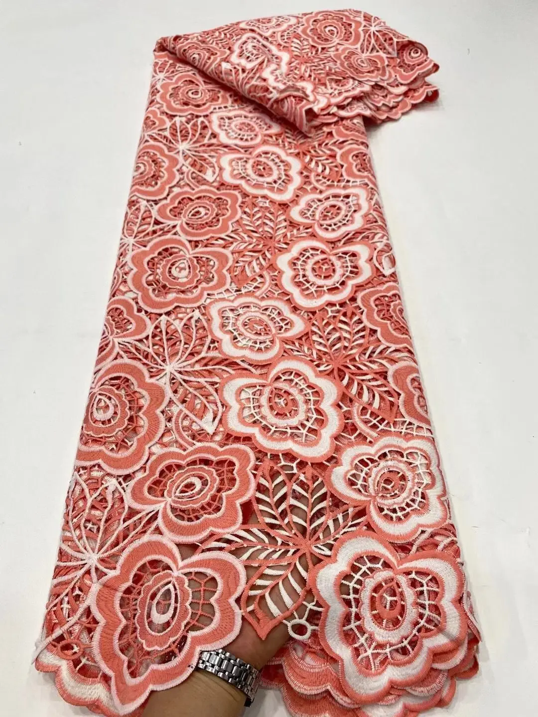 

Big Sale Embroidery Designs High Quality African Cord Lace Red French Lace Fabric of Guipure Lace Fabric 2021 Nigerian Mesh Lace