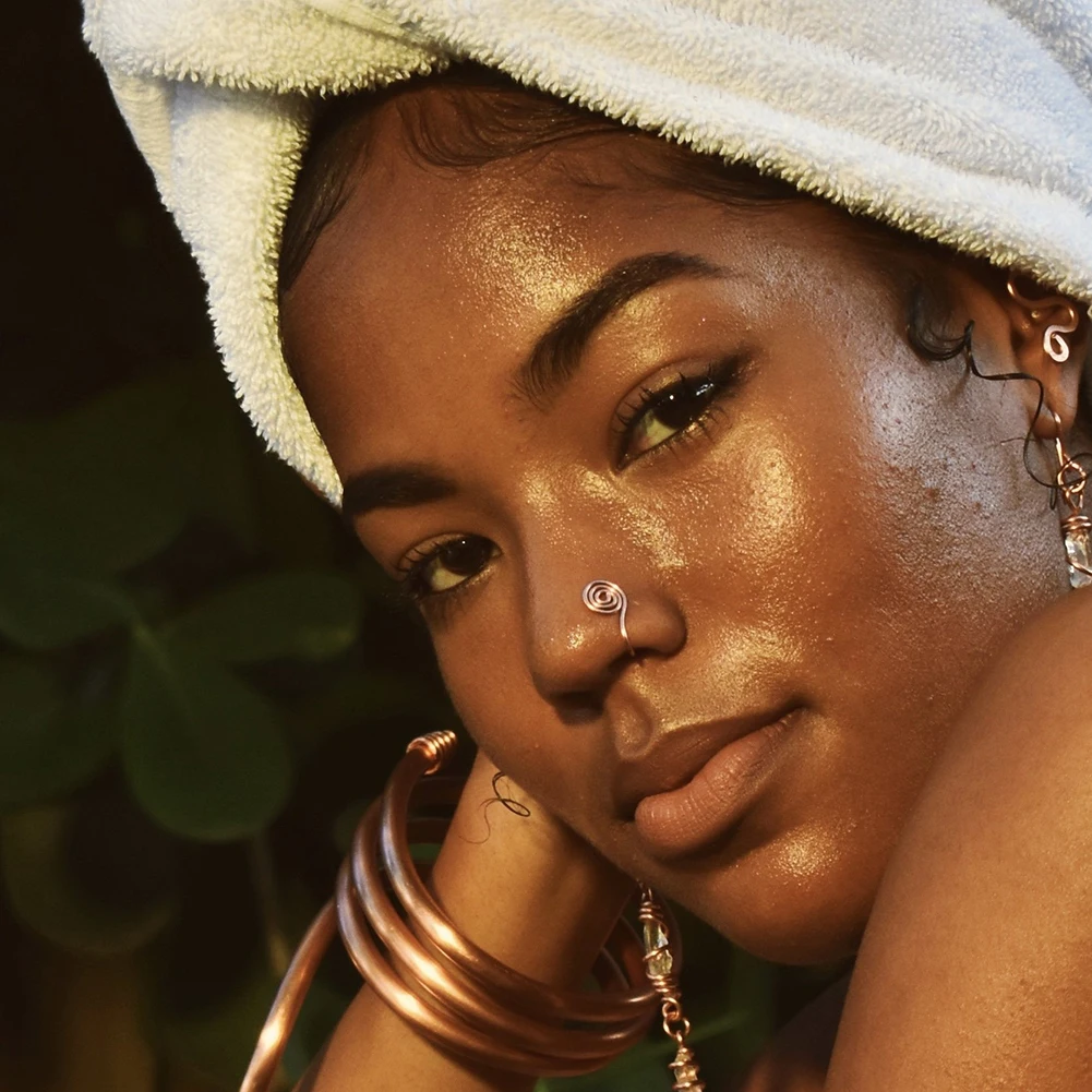 

1Pcs Stainless Steel Fake Nose Ring Cuff Non Piercing Spiral Nose Ring Clip On Fake Nose Piercing Jewelry Ear Cuff Earring Women