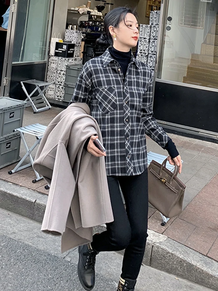

Kywommnz Women Fashion Shirt Plaid Foldable New Loose-fitting Female Shirt French Retro Blouse Spring Autumn 2021 E723