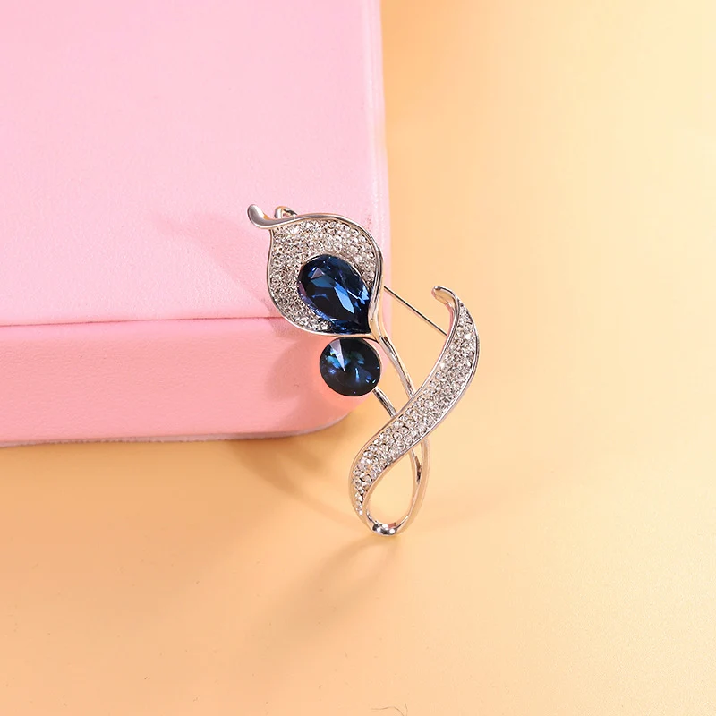 

Ajojewel Luxury Dark Blue/Purple Crystal Calla Lily Flower Brooch For Women Girl Fashion Date Annual Jewelry