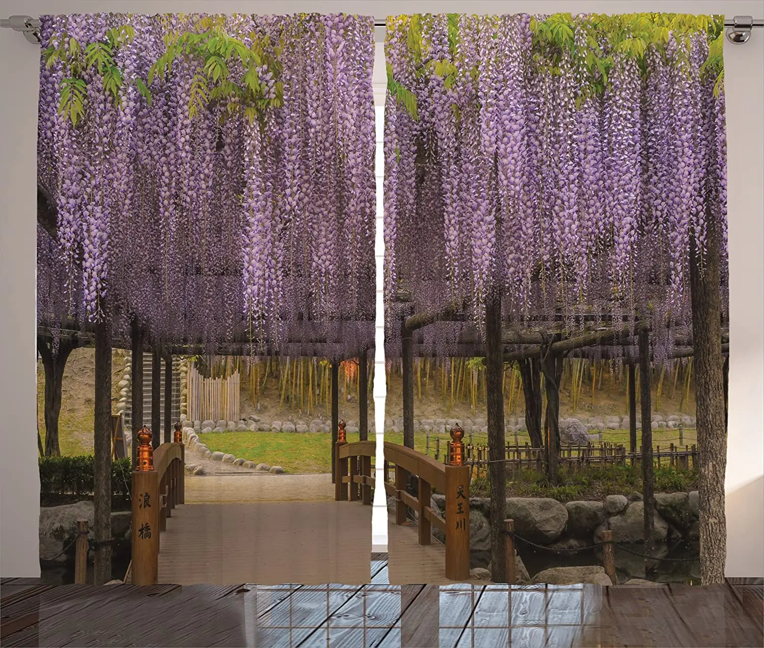 Японские шторы сиреневые цветы подвесные от террасы вверх до низа уличные