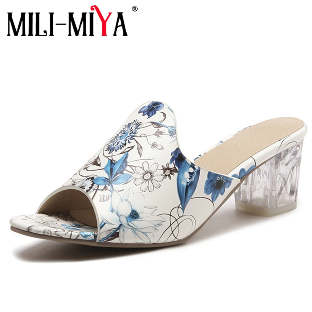 Женские шлепанцы в классическом стиле летние пляжные удобная прозрачная обувь