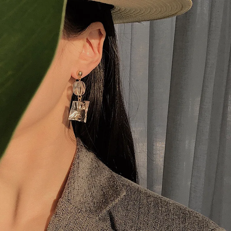 

2020 New Summer Transparent Stereoscopic Irregular Geometric Ice Cube Crystal Stud Earrings For Women Girls Aesthetic Jewelry
