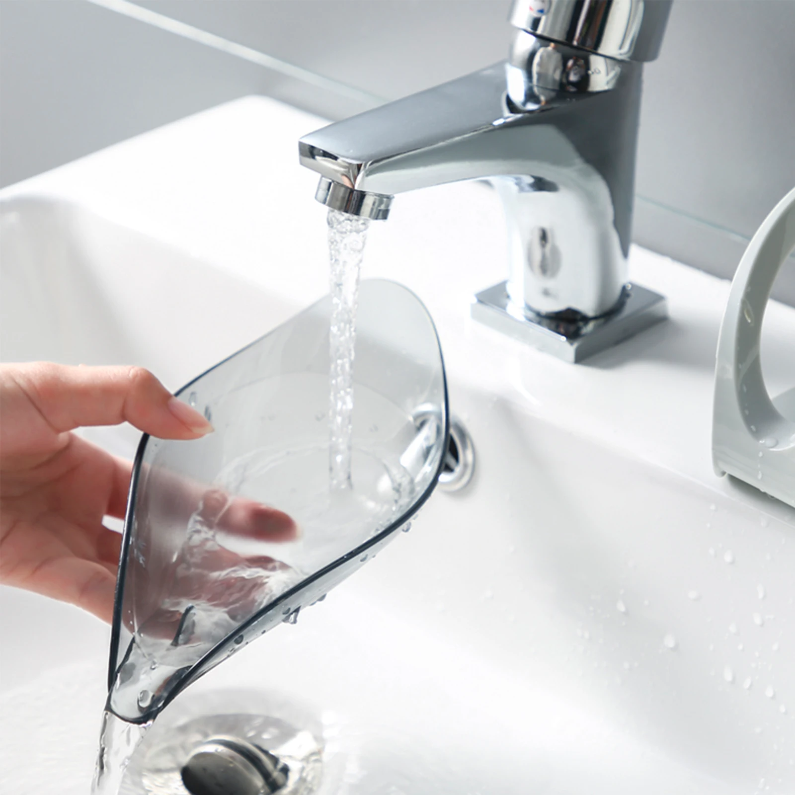 

Bathroom Storage Plate Leaf Shape Soap Holder Dish Soap Box Tray Bathroom Soap Holder Case Drain Rack Toilet Supplies Gadgets