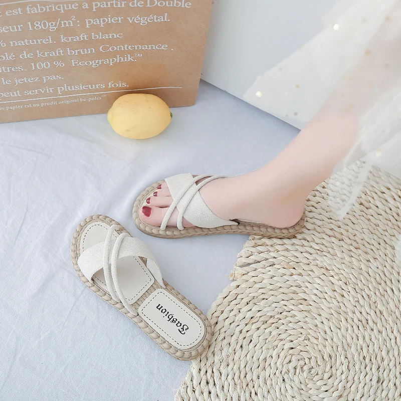 

New non-slip non-slip can be wet water female external wear fashion slippers 2454