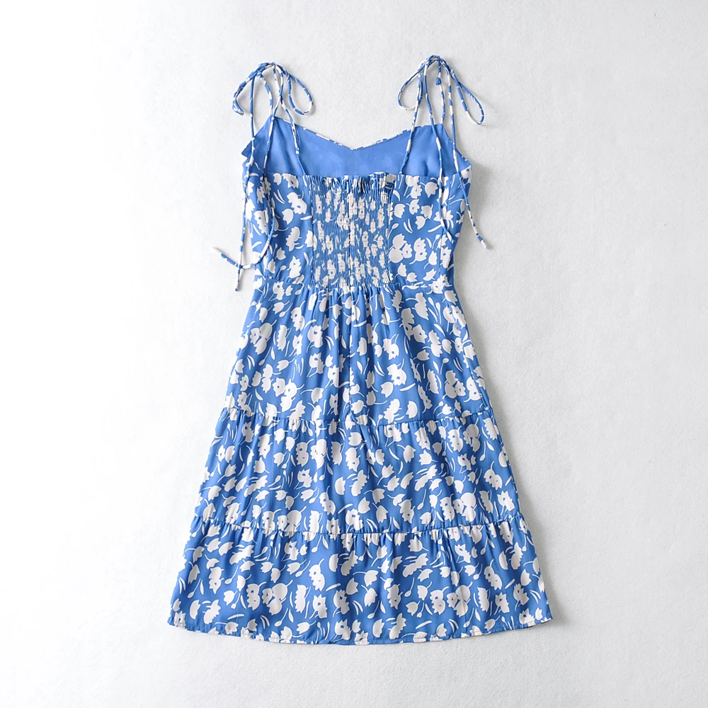 

Женские платья МАЗ