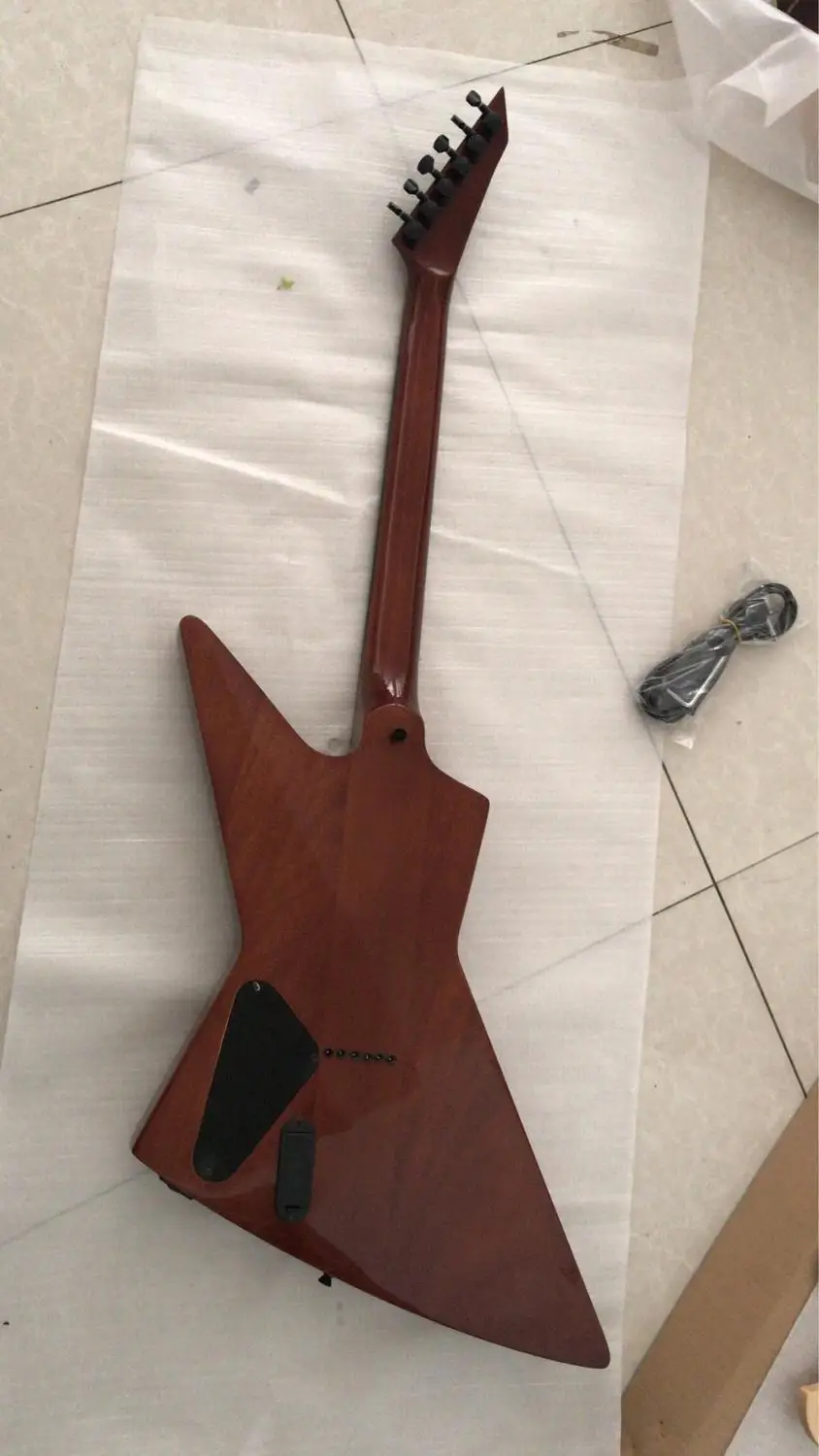 Оптовая продажа гитара новая электрогитара под заказ K Body с одним активным