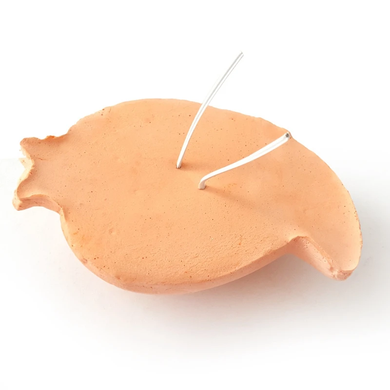 

Parrot Chew Toy Bite Resistant Carrot Shape Bird Grinding Stone Parrot Toy W/ Rope Universal For Rabbit Hamster Bird Pet Supply