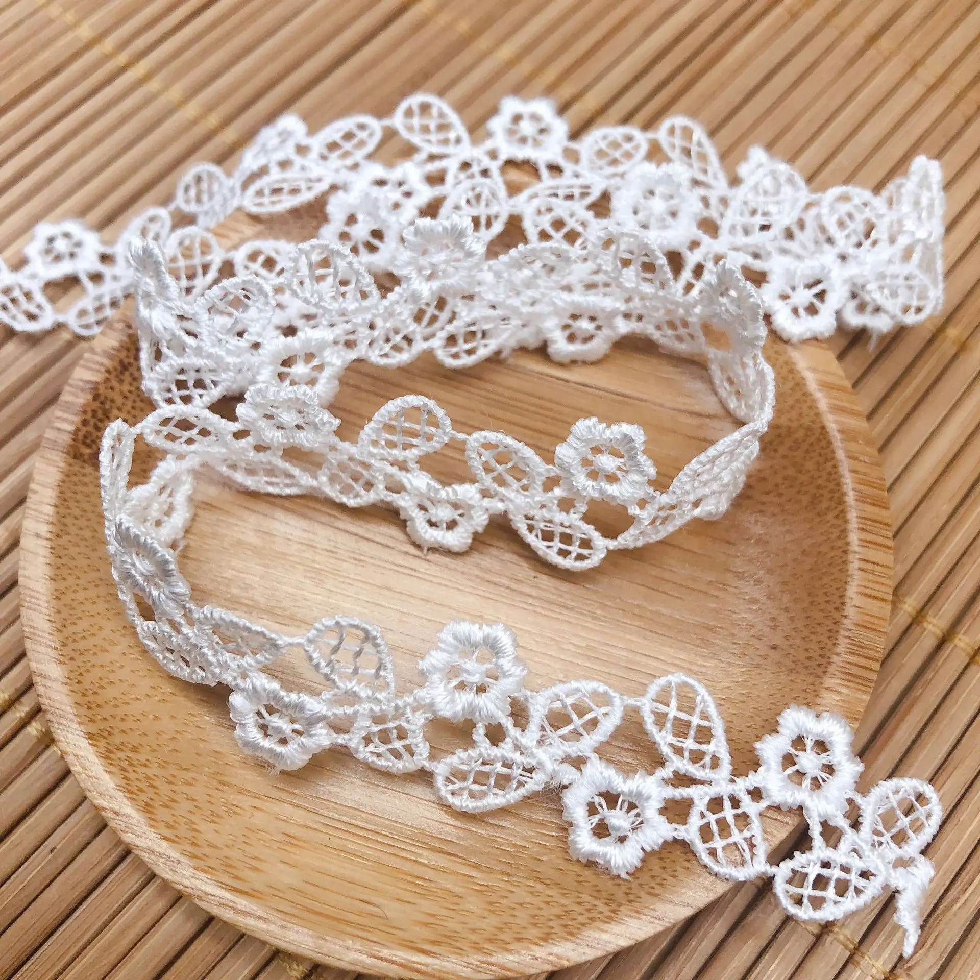 

Hollow Embroidery Star Flower Lace Fabrics DIY Necklace Handmade Jewelry Lolita Clothing Wedding dress Garment Accessories