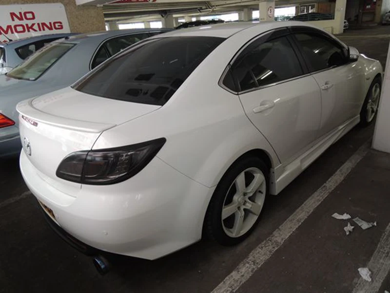 

For 2009-2012 M6 REAR WING TRUNK SPOILER