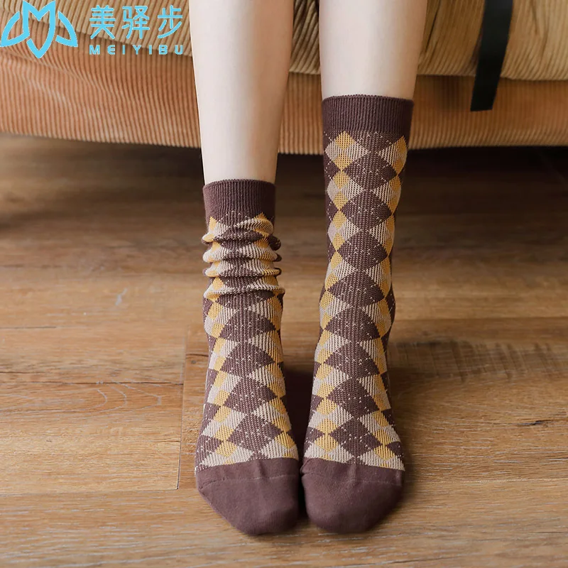 Winter Girl Socks Wholesale 8 PAIRS PER SET Female Socks Art RETRO Crew Cotton Socks