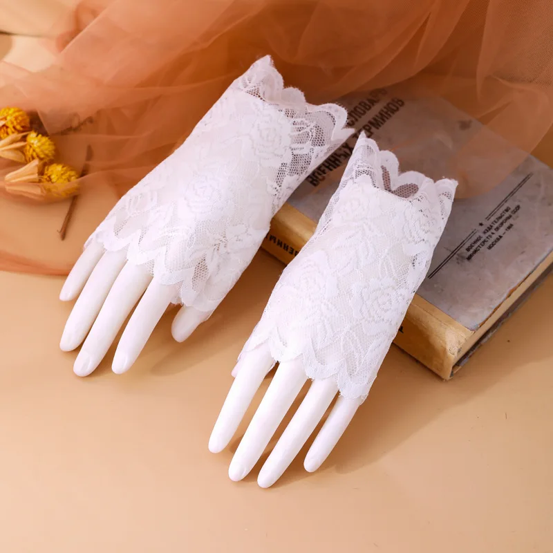 

Fashion Woman Summer Short Lace Outdoor Riding Driving Sunscreen Gloves Ceremonial Bridal Wedding Glove Sexy Girls Party Gift