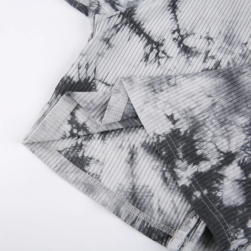 

2021 new Wish women's ink tie-dye printing small print V-neck cardigan blouse summer