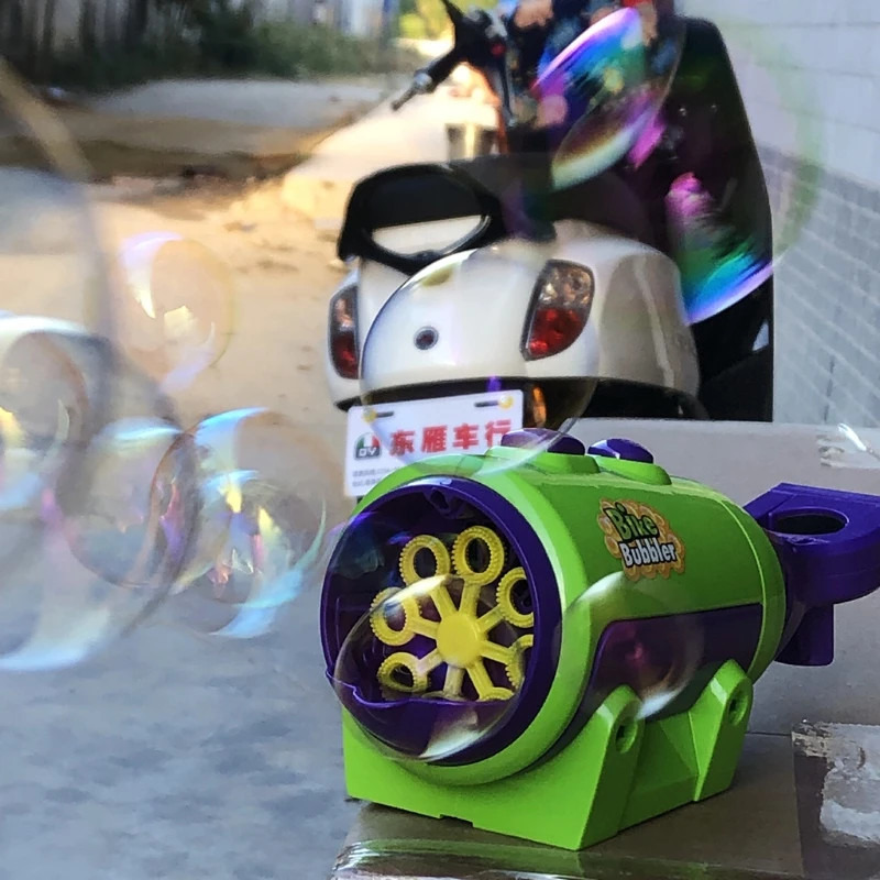 

1PC Automatic Bike Bubble Maker Bubble Toy with 8 Hole Small Size Blower Swimming Pool Toy Can Fixed On Bike Saddle