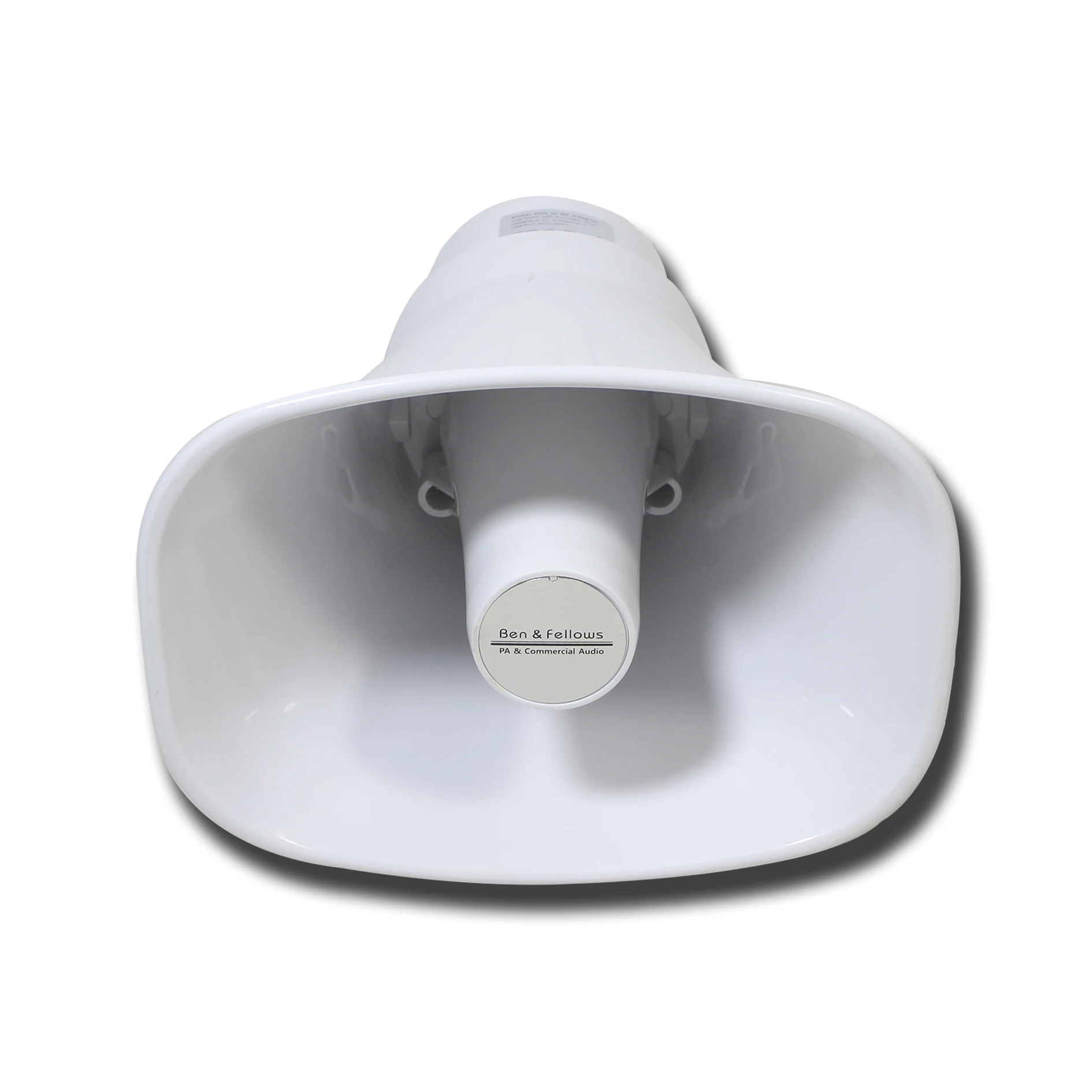 Активный громкоговоритель PA мощностью 15/30 Вт для наружного использования с защитой от воды, поддержкой питания 24 В постоянного тока или PoE и протоколом SIP с интерфейсом RJ45.