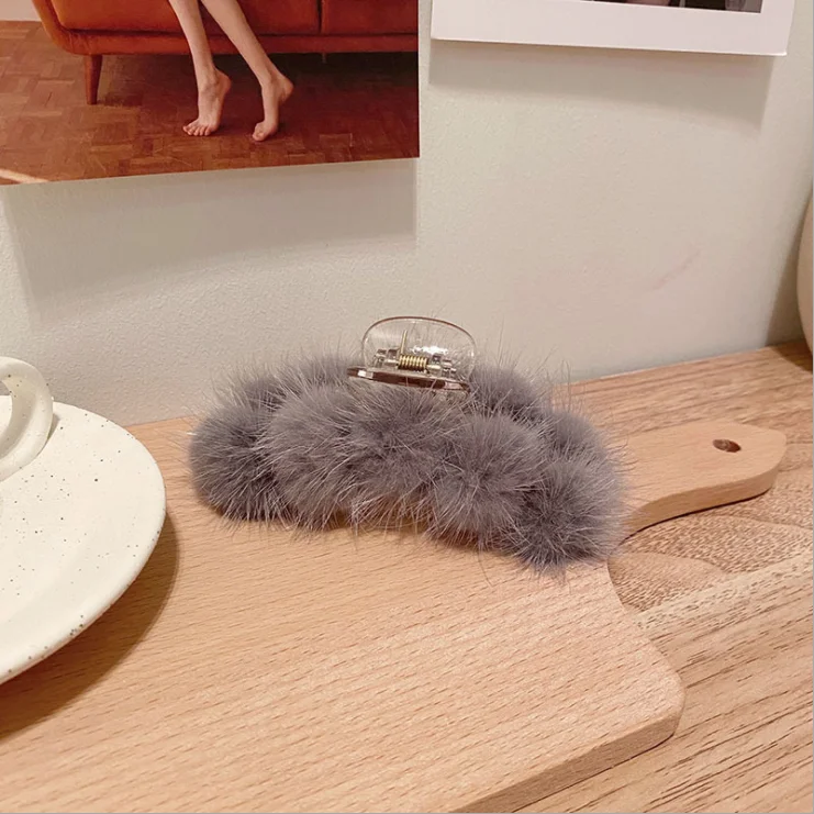 

Women hairpins Retro temperament real mink hair clip fashion plush large hair clip