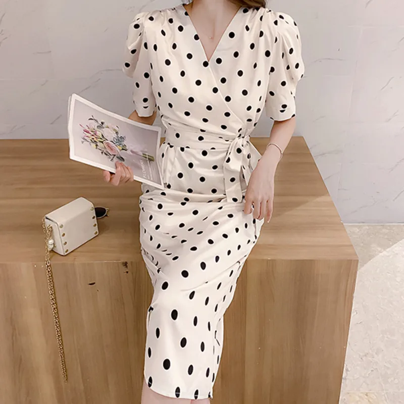 

Hepburn French Vintage Bubble Sleeve Slim Split Satin Dress Summer New Fashion Dot Midi Strappy Dress Vestidos Mujer Verano 2021
