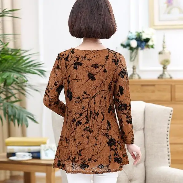 Кружевная футболка с длинными рукавами новинка весны 2019 для мамы среднего