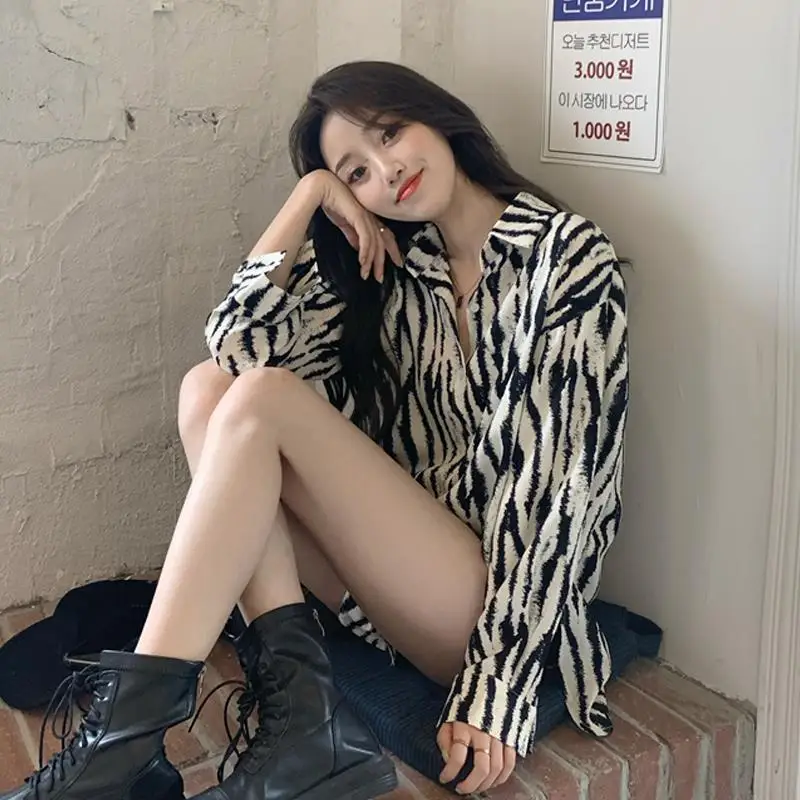 Рубашка женская с полосками зебры модная шифоновая блузка в Корейском стиле